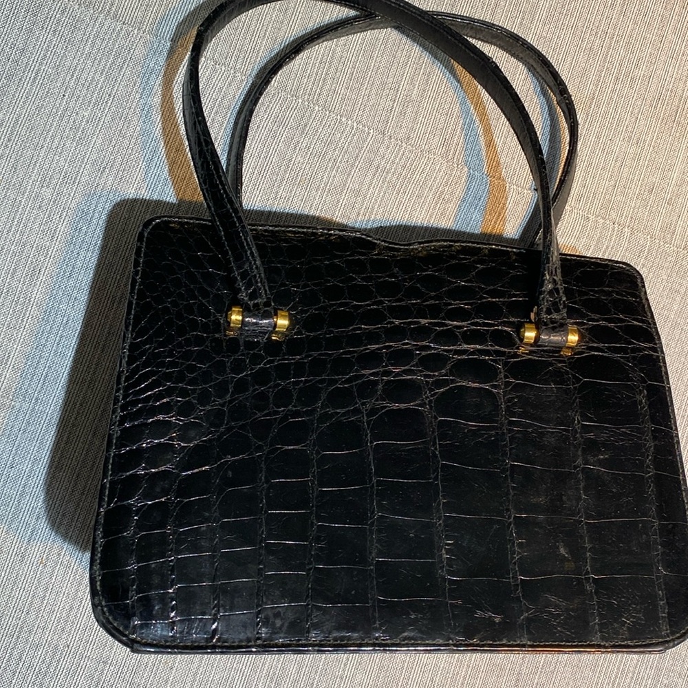Vintage never used Bellestone black leather purse